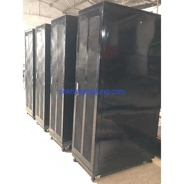 tu rack 42u 1100 canh luoi 1