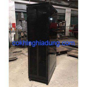 tu rack 42u 1100 canh luoi 4